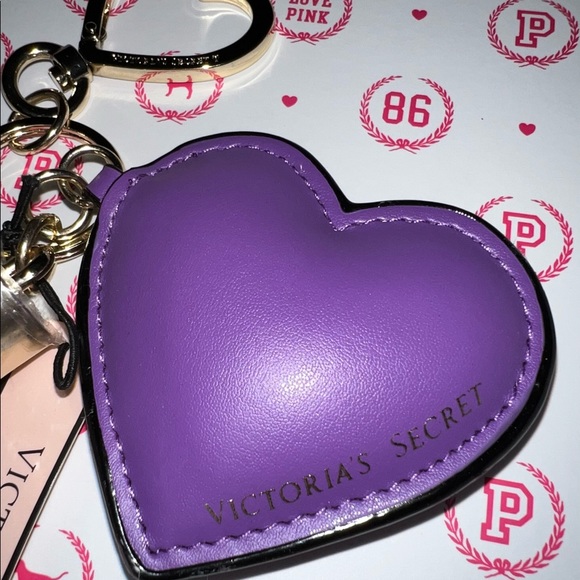 💜NWT Victoria’s Secret studded tassel keychain💜 - Picture 3 of 7